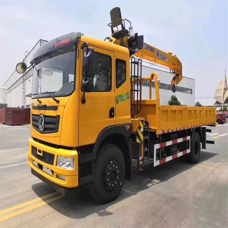 内江附近找一辆随车吊出租